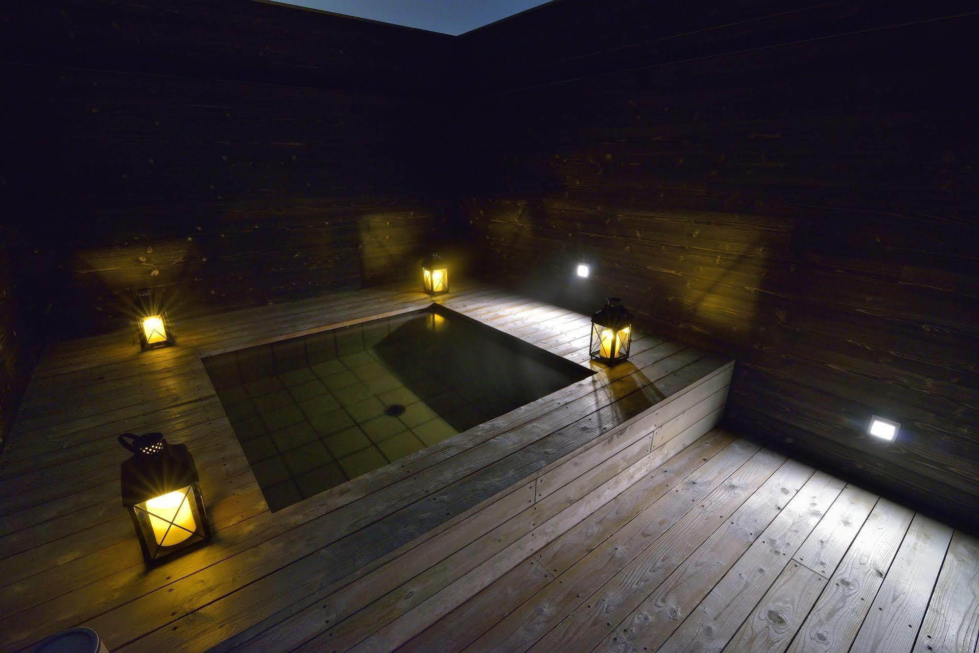 Aqua Ignis Ryokan Komono Екстериор снимка