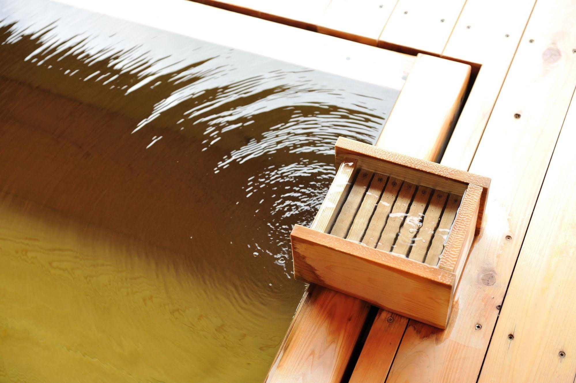 Aqua Ignis Ryokan Komono Екстериор снимка